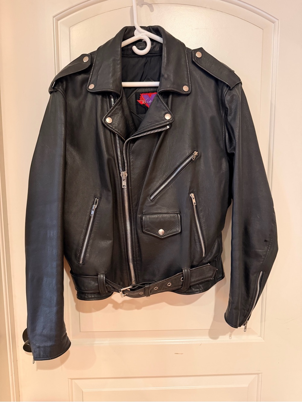 Verducci Vintage Black Leather Motorcycle Jacket Biker Belted lined Size 42